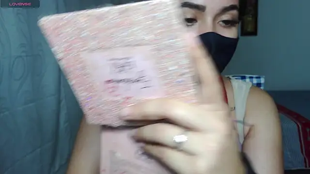 umarany online show from 10/18/25, 12:39