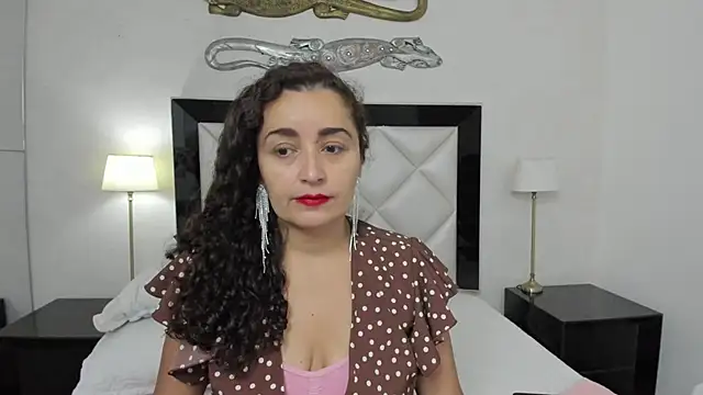  luna  sweet  online show from 01/22/25, 02:59