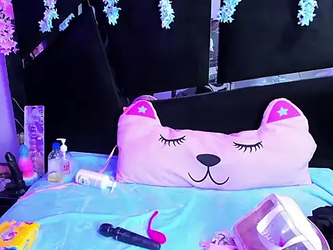 Cocoo Nuth online show from 09/19/25, 03:08