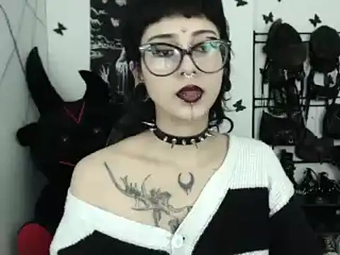 Snapshot of n0sferatus__ chatting on 01/18/26, 03:10 n0sferatus online show from 01/18/26, 03:10