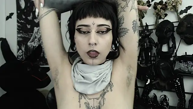 n0sferatus   online show from 07/22/26, 03:31