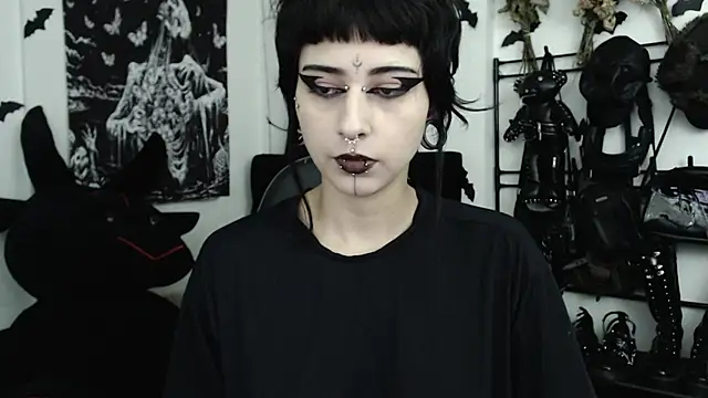 n0sferatus   online show from 07/25/26, 03:48