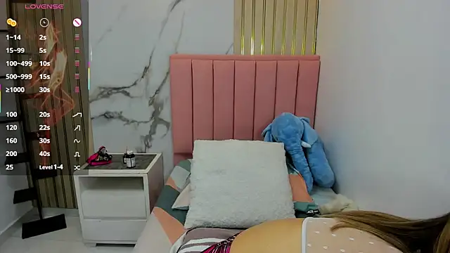 CATIAJONES online show from 06/19/26, 06:56