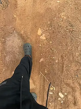 Snapshot of Black-mamba-madingo chatting on 10/15/25, 04:18 Black-mamba-madingo online show from 10/15/25, 04:18