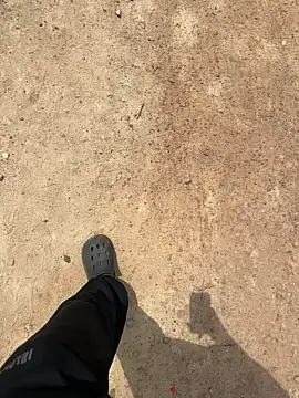 Snapshot of Black-mamba-madingo chatting on 10/23/25, 12:04 Black-mamba-madingo online show from 10/23/25, 12:04