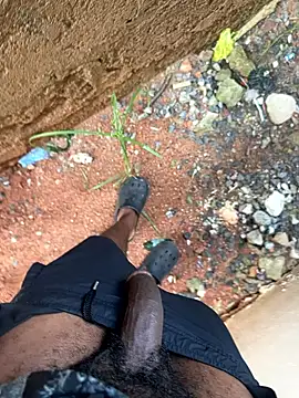 Snapshot of Black-mamba-madingo chatting on 10/26/25, 07:14 Black-mamba-madingo online show from 10/26/25, 07:14