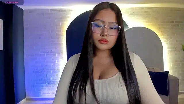 AmberLewis  online show from 01/26/25, 10:57