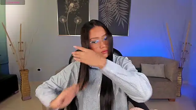 AmberLewis  online show from 11/09/25, 10:52