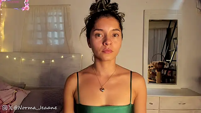 Norma-Jeaane online show from 01/25/25, 10:18