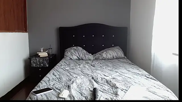 Emilia 1995 online show from 01/11/25, 04:46