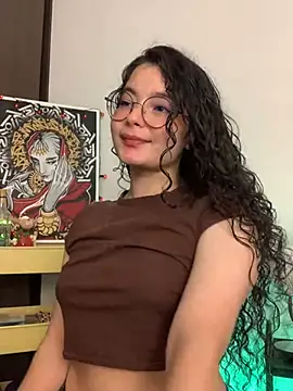 Snapshot of Antoniart_ chatting on 12/06/24, 02:02 Antoniart online show from 12/06/24, 02:02