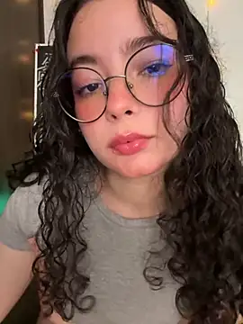 Snapshot of Antoniart_ chatting on 09/30/25, 02:38 Antoniart online show from 09/30/25, 02:38