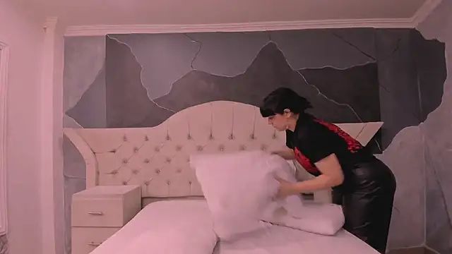 AmberGreyy  online show from 02/23/25, 12:48