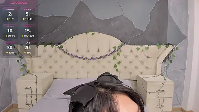 AmberGreyy  online show from 11/07/25, 06:08