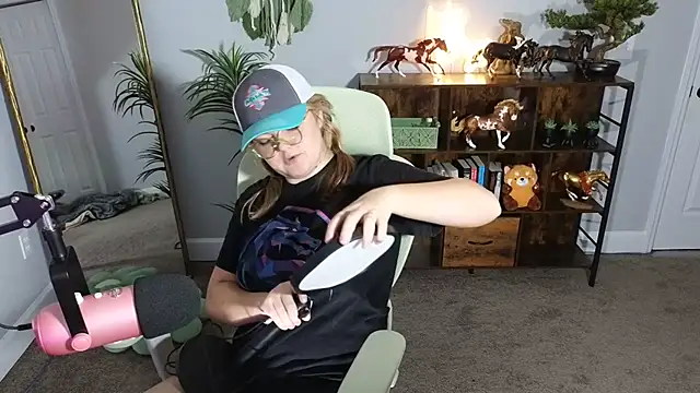 Snapshot of rodeobrii chatting on 11/04/25, 03:16 rodeobrii online show from 11/04/25, 03:16