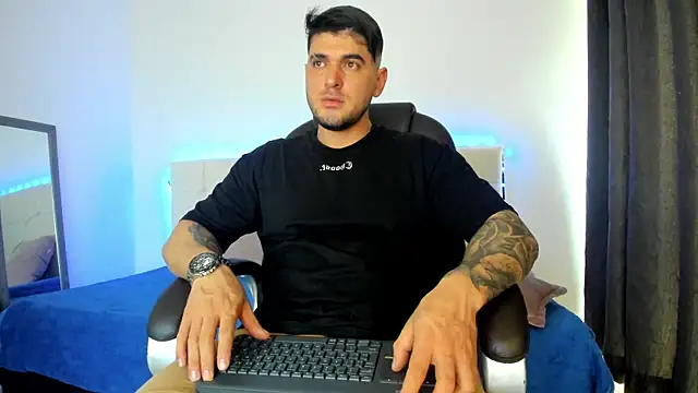 Teilor Creed online show from 12/13/25, 08:25