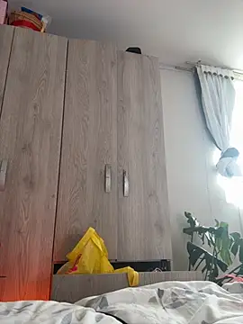 Snapshot of HelennaMoon_ chatting on 10/14/25, 08:42 HelennaMoon online show from 10/14/25, 08:42