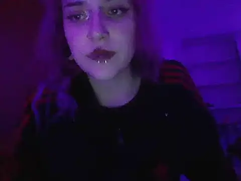 Snapshot of shinigami6669 chatting on 12/19/24, 06:01 shinigami6669 online show from 12/19/24, 06:01