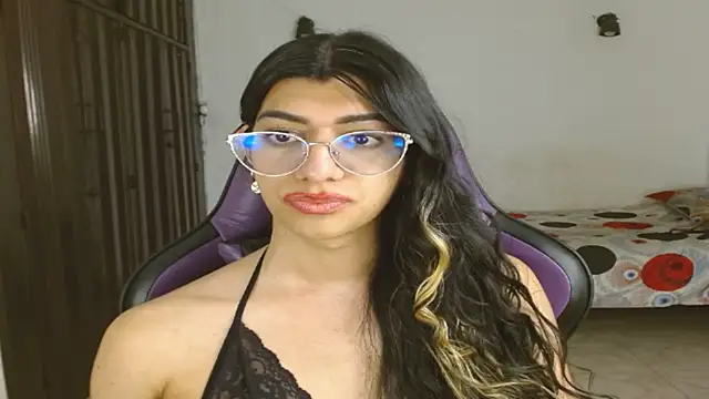 engielphoenis14 online show from 09/22/25, 09:28