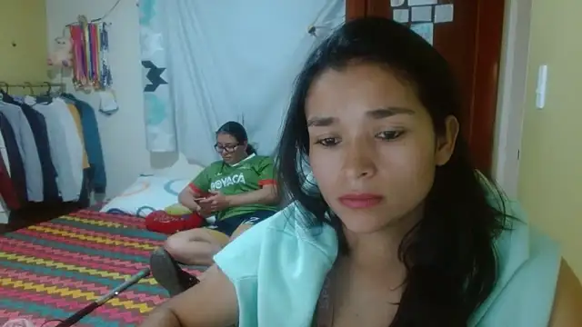 Snapshot of clayre_and_jill chatting on 10/01/25, 06:58 clayre and jill online show from 10/01/25, 06:58