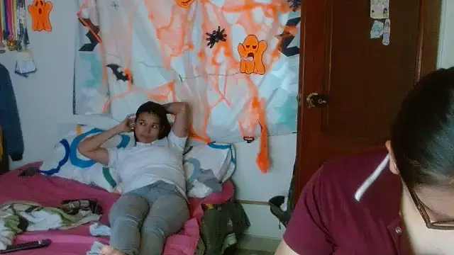 Snapshot of clayre_and_jill chatting on 10/30/25, 02:35 clayre and jill online show from 10/30/25, 02:35