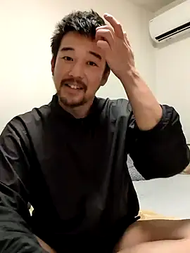 Snapshot of KOUHEY2023 chatting on 01/19/25, 01:01 KOUHEY2023 online show from 01/19/25, 01:01