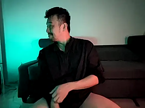 Snapshot of KOUHEY2023 chatting on 02/25/25, 01:06 KOUHEY2023 online show from 02/25/25, 01:06