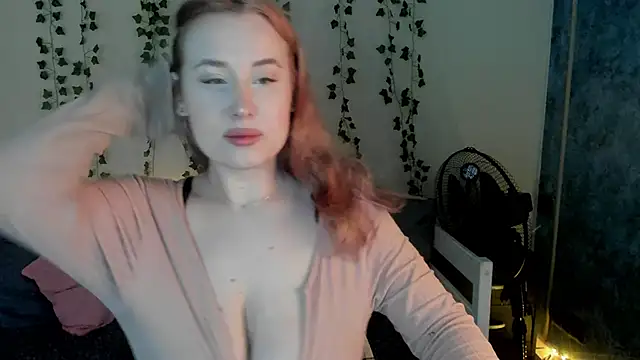 Emily Gin online show from 01/29/25, 02:40