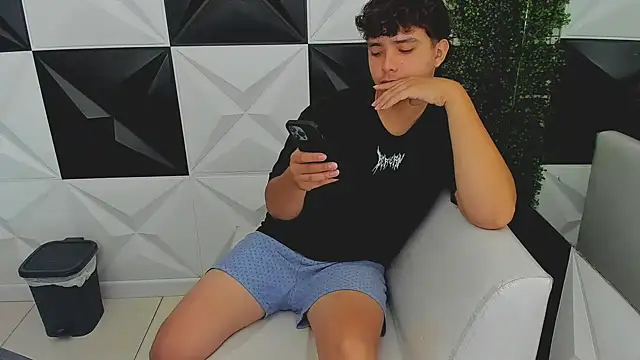 Dani cumboy online show from 10/08/25, 01:53