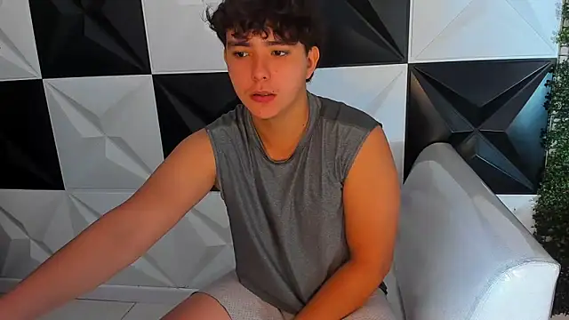 Dani cumboy online show from 10/19/25, 02:40