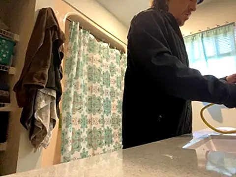 Lilsmokeshow017 online show from 10/19/25, 07:03