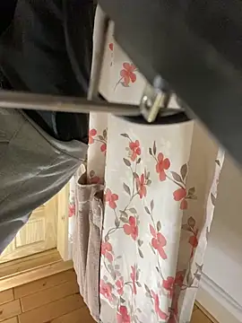 Snapshot of Lilsmokeshow017 chatting on 12/01/25, 08:47 Lilsmokeshow017 online show from 12/01/25, 08:47