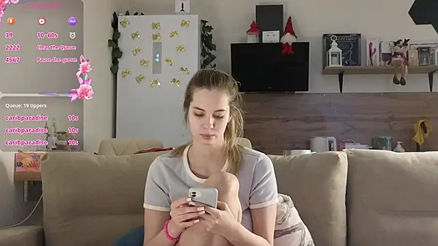 Girl alone home online show from 02/15/25, 04:58