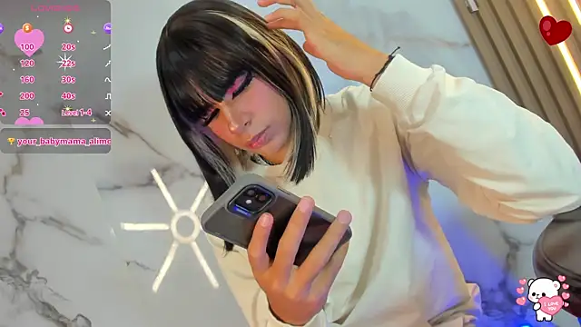 Snapshot of Tiff_Valentine chatting on 02/16/25, 05:15 Tiff Valentine online show from 02/16/25, 05:15