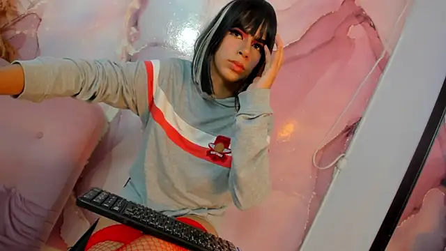 Snapshot of Tiff_Valentine chatting on 02/22/25, 05:12 Tiff Valentine online show from 02/22/25, 05:12