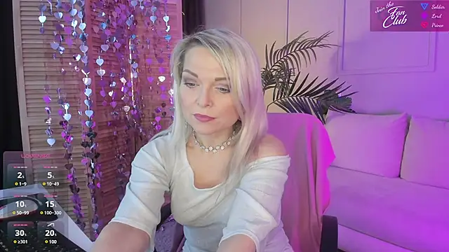 Gloria Lovely online show from 02/18/25, 03:43