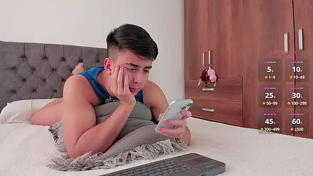 Snapshot of jordanmuskk chatting on 11/10/25, 06:07 jordanmuskk online show from 11/10/25, 06:07