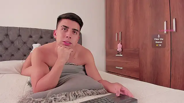 Snapshot of jordanmuskk chatting on 11/11/25, 08:09 jordanmuskk online show from 11/11/25, 08:09