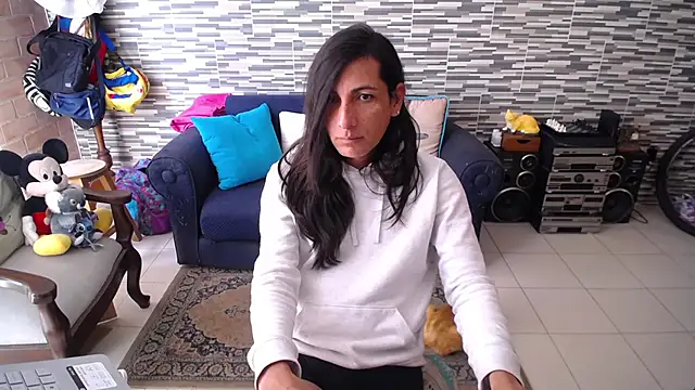 VioletaGomezCo online show from 04/25/26, 05:54
