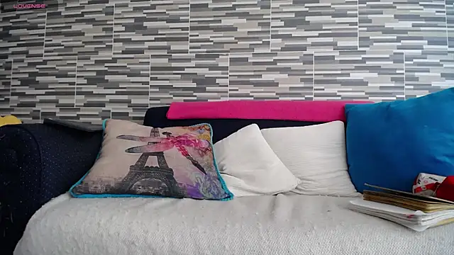 VioletaGomezCo online show from 06/19/26, 04:44
