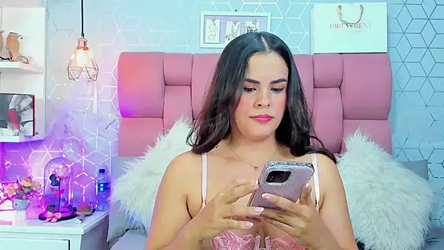 Zoebraham online show from 09/24/25, 08:56