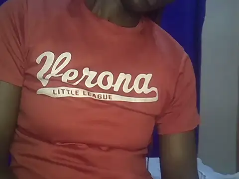 sweet love00 online show from 10/11/25, 02:48