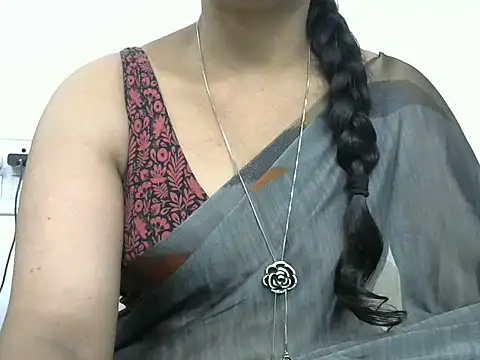 rashmika reddy online show from 09/26/25, 05:33