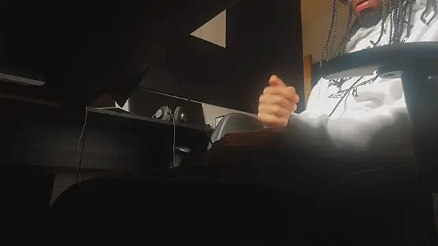 hotcamboy420 online show from 06/01/26, 12:29