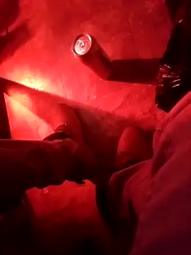 Snapshot of freakniknutty chatting on 03/09/25, 05:11 freakniknutty online show from 03/09/25, 05:11