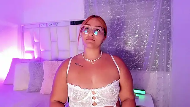 LeahxBarker online show from 12/16/25, 01:21