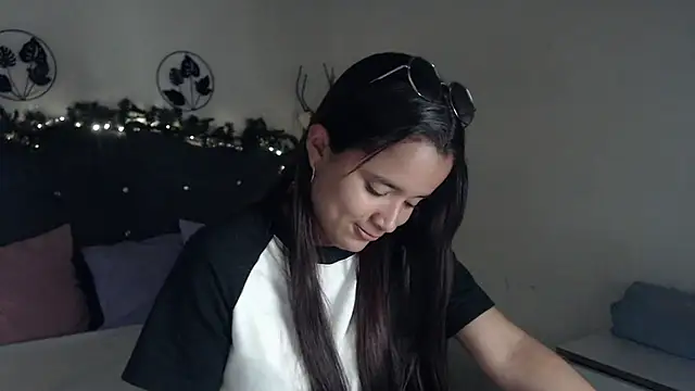 mia sweetdc online show from 12/13/24, 07:10
