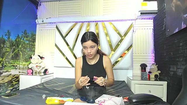 Ashley James online show from 10/22/25, 09:47