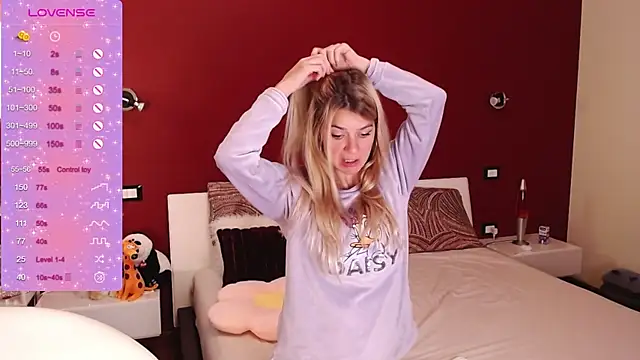 sexy blondegirl online show from 12/03/24, 05:55
