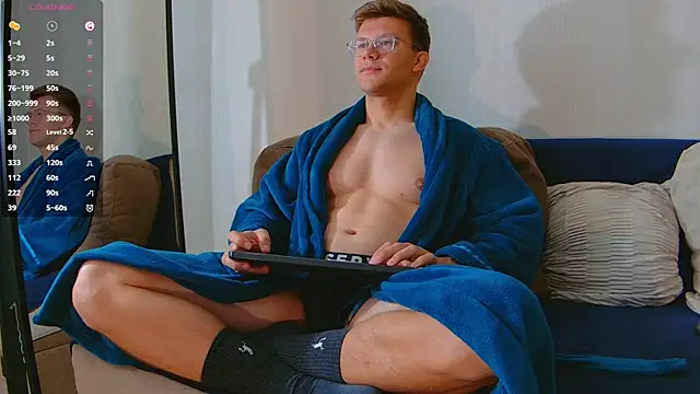 sweetbubble11 online show from 10/01/25, 08:42